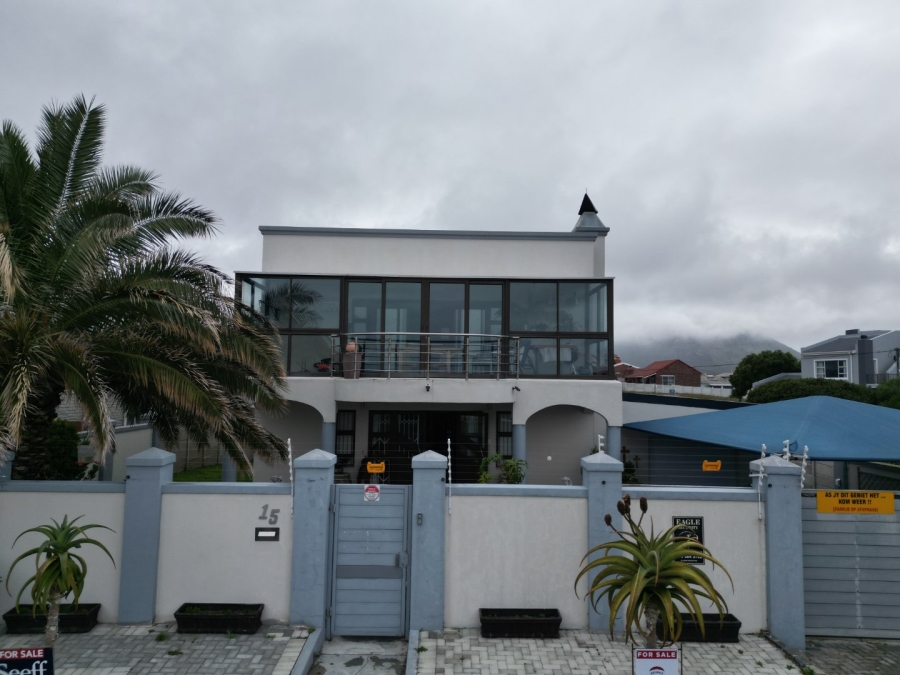 3 Bedroom Property for Sale in De Kelders Western Cape